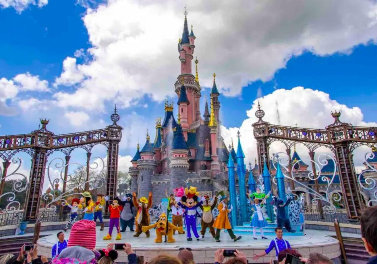 Creative Suite Disneyland Paris Serris Exteriör bild